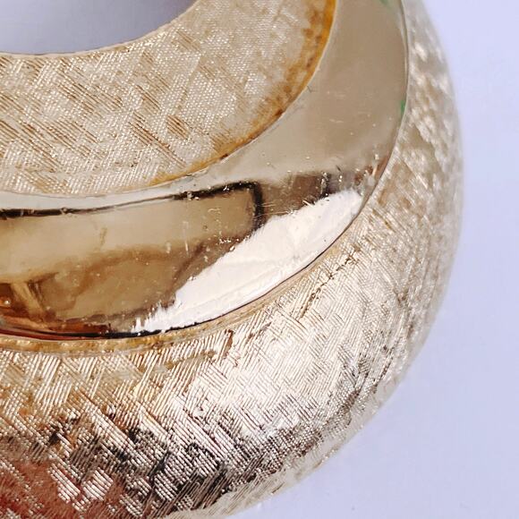 VTG 1970s Gold Tone Mod Crescent Pendant Necklace Statement Jewelry Sculptural - Picture 5 of 15